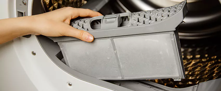 Signs Of A Clogged Dryer Lint Trap in Holt, Michigan